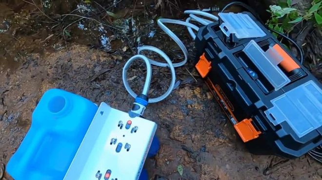 DIY 12 V Portable Water Pump Box with Filtration System image